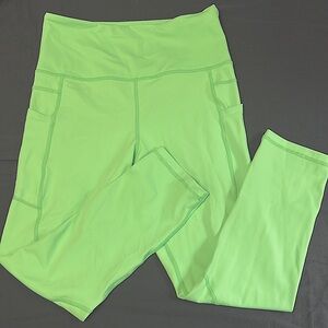 Zyia tight & light cropped pants
